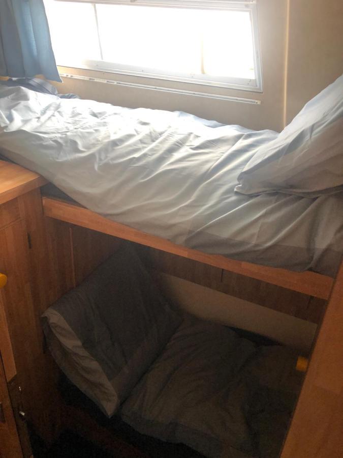 Bateau  Tsilaosa Au Coeur De Namur Hotel Luaran gambar